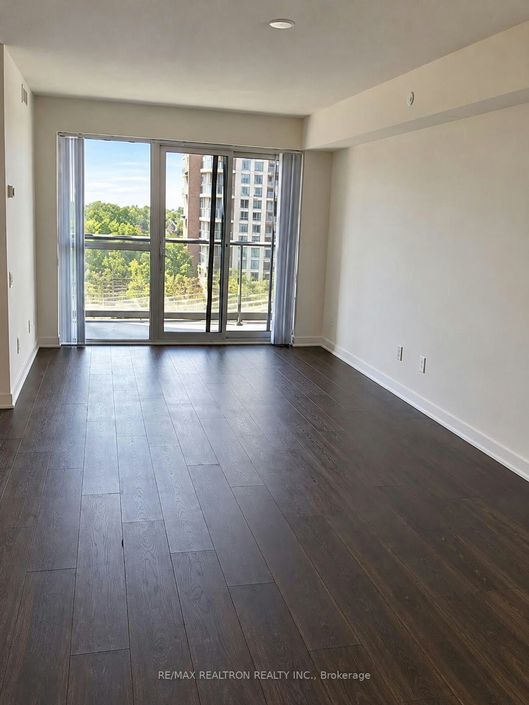701-5162 Yonge Street, Toronto, ON, M2N 0E9 - 2