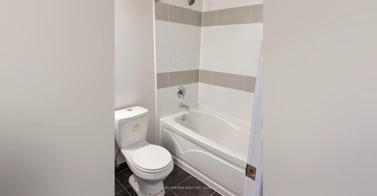 701-5162 Yonge Street, Toronto, ON, M2N 0E9 - 4