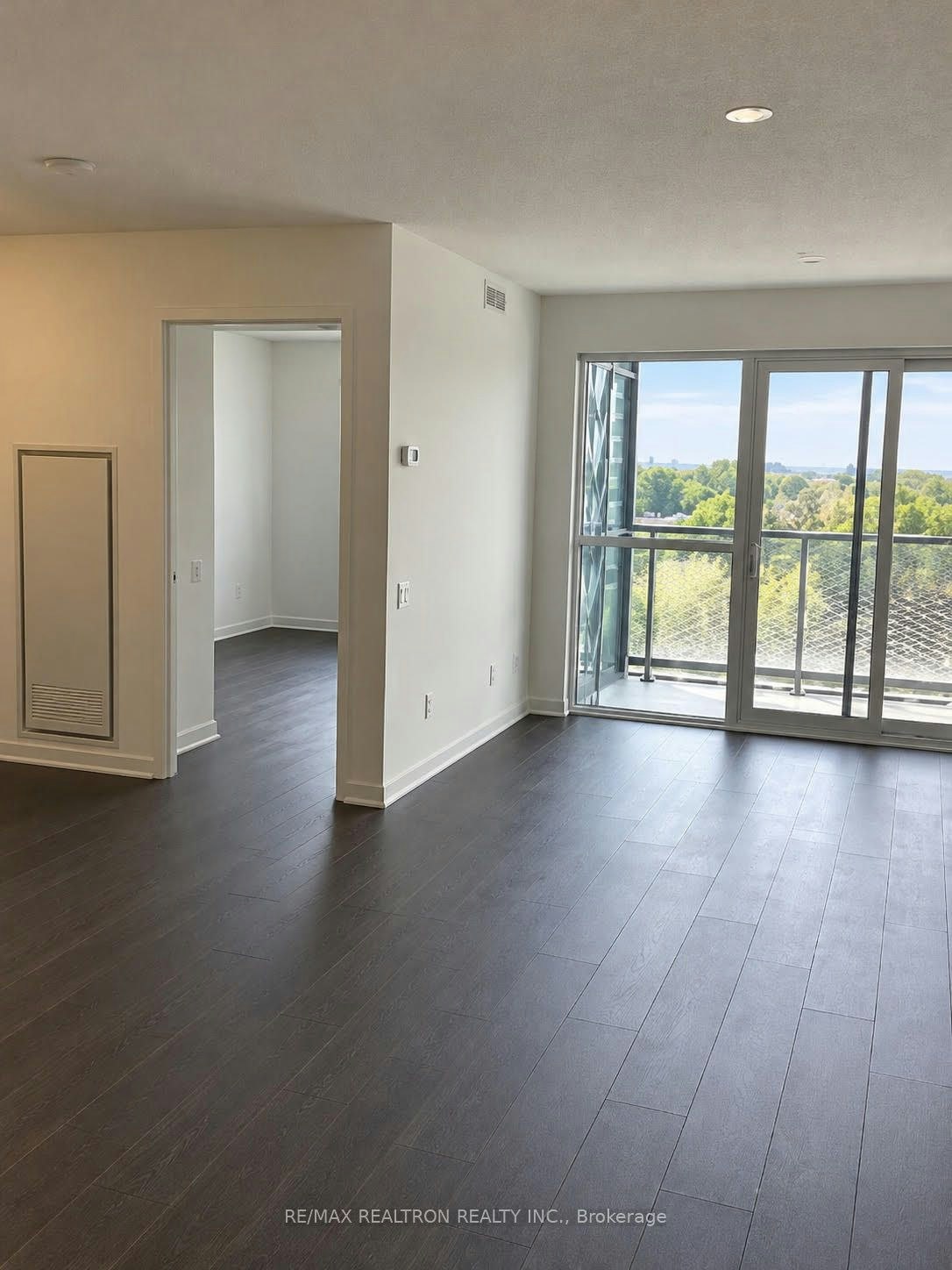 701-5162 Yonge Street, Toronto, ON, M2N 0E9 - 5