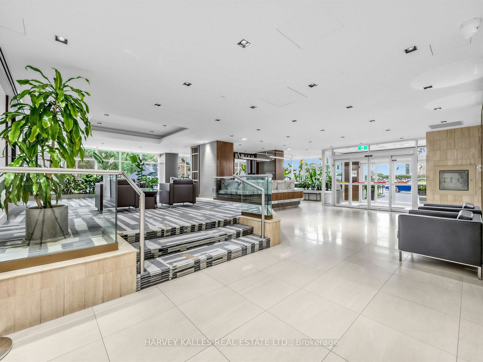 802-71 Charles Street E, Toronto, ON, M4Y 2T3 - 21