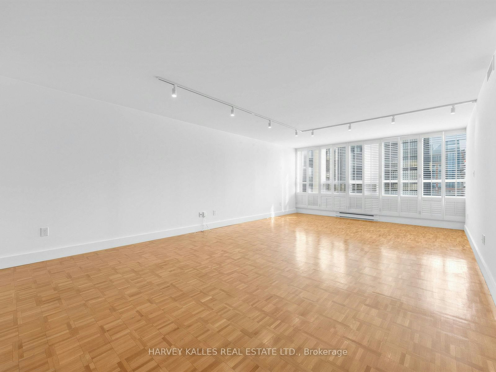 802-71 Charles Street E, Toronto, ON, M4Y 2T3 - 11