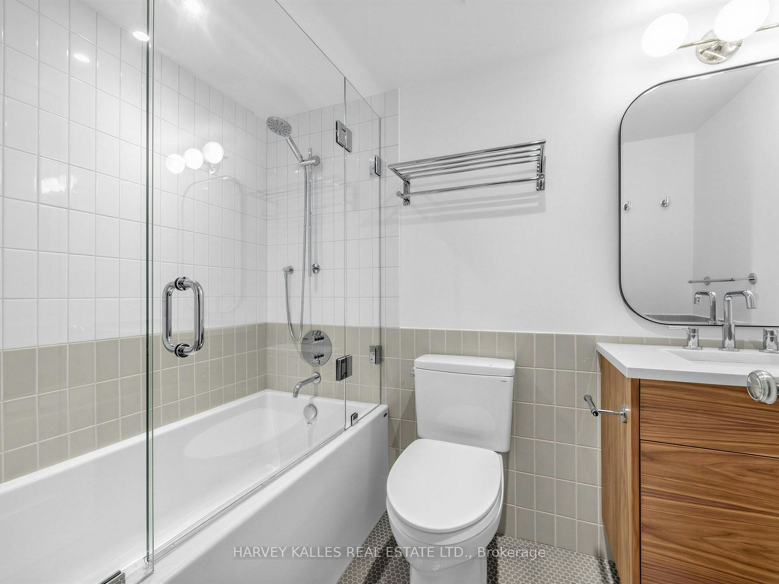 802-71 Charles Street E, Toronto, ON, M4Y 2T3 - 17