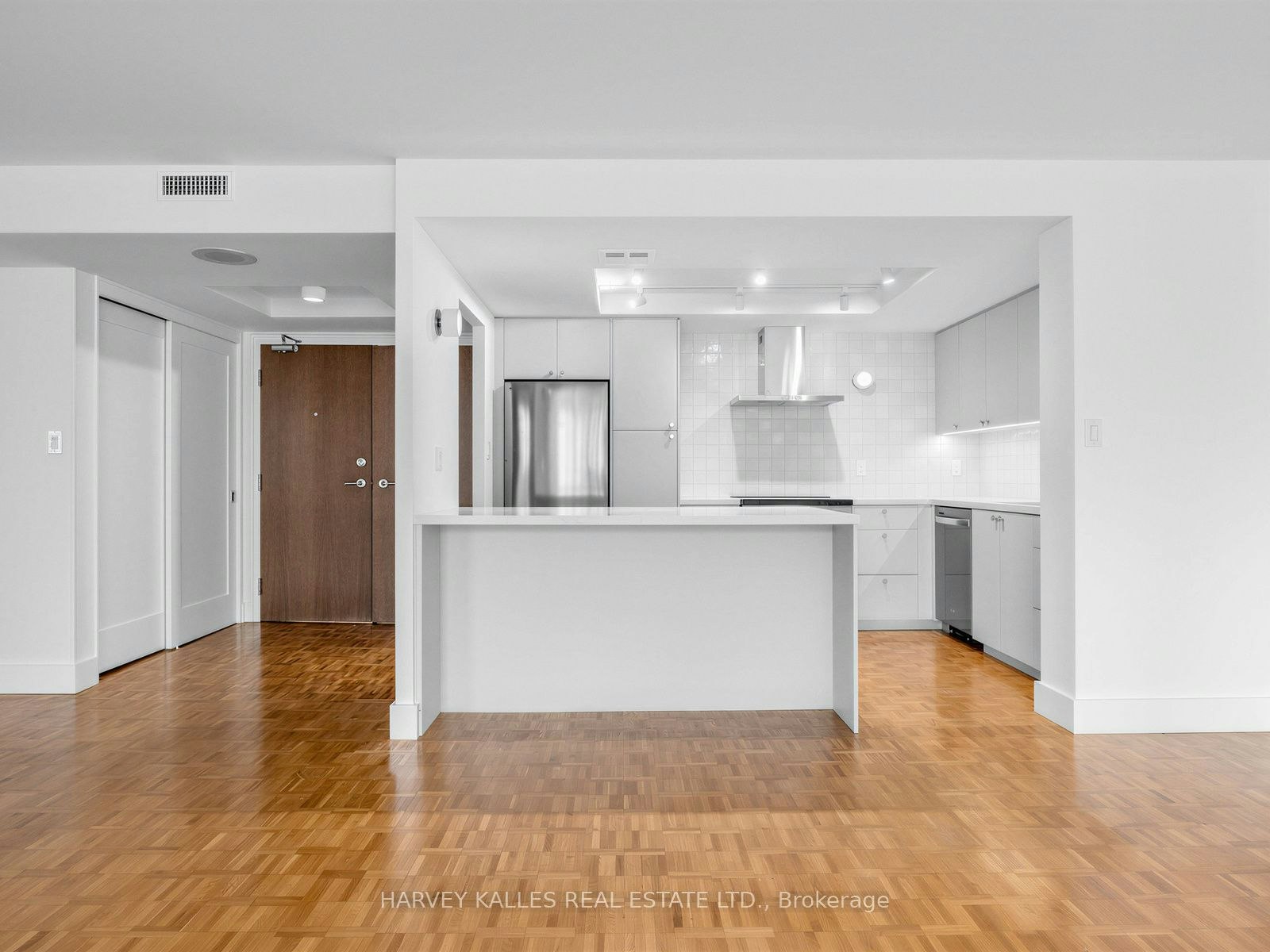 802-71 Charles Street E, Toronto, ON, M4Y 2T3 - 5