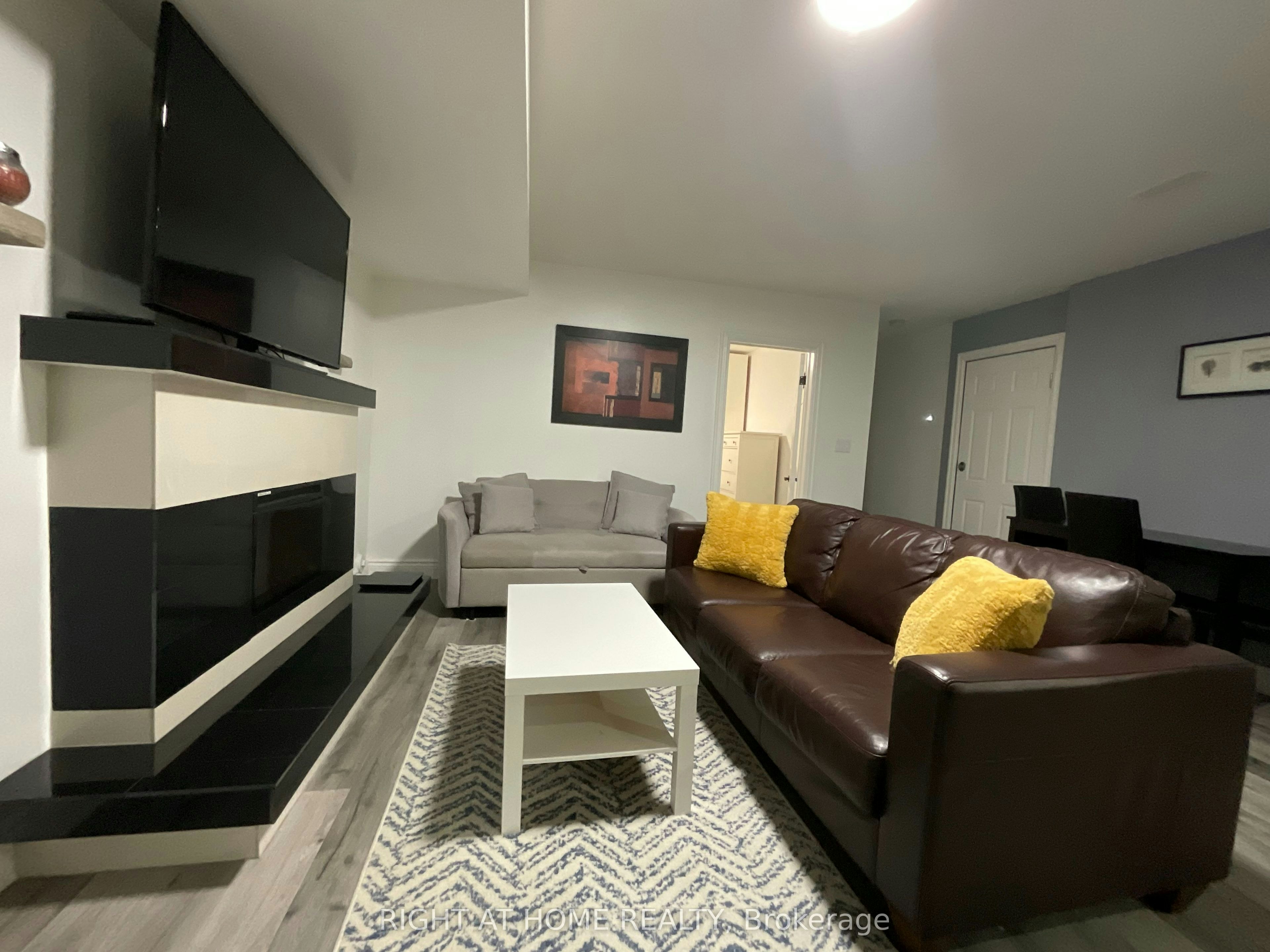 214 Clanton Park Road, Toronto, ON, M3H 2G1 - 24
