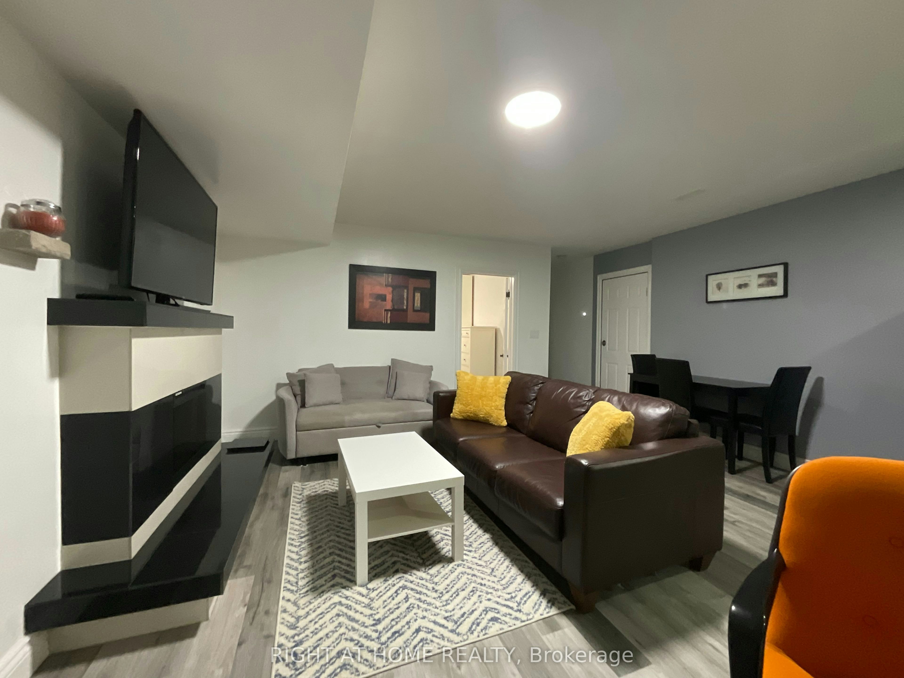 214 Clanton Park Road, Toronto, ON, M3H 2G1 - 23