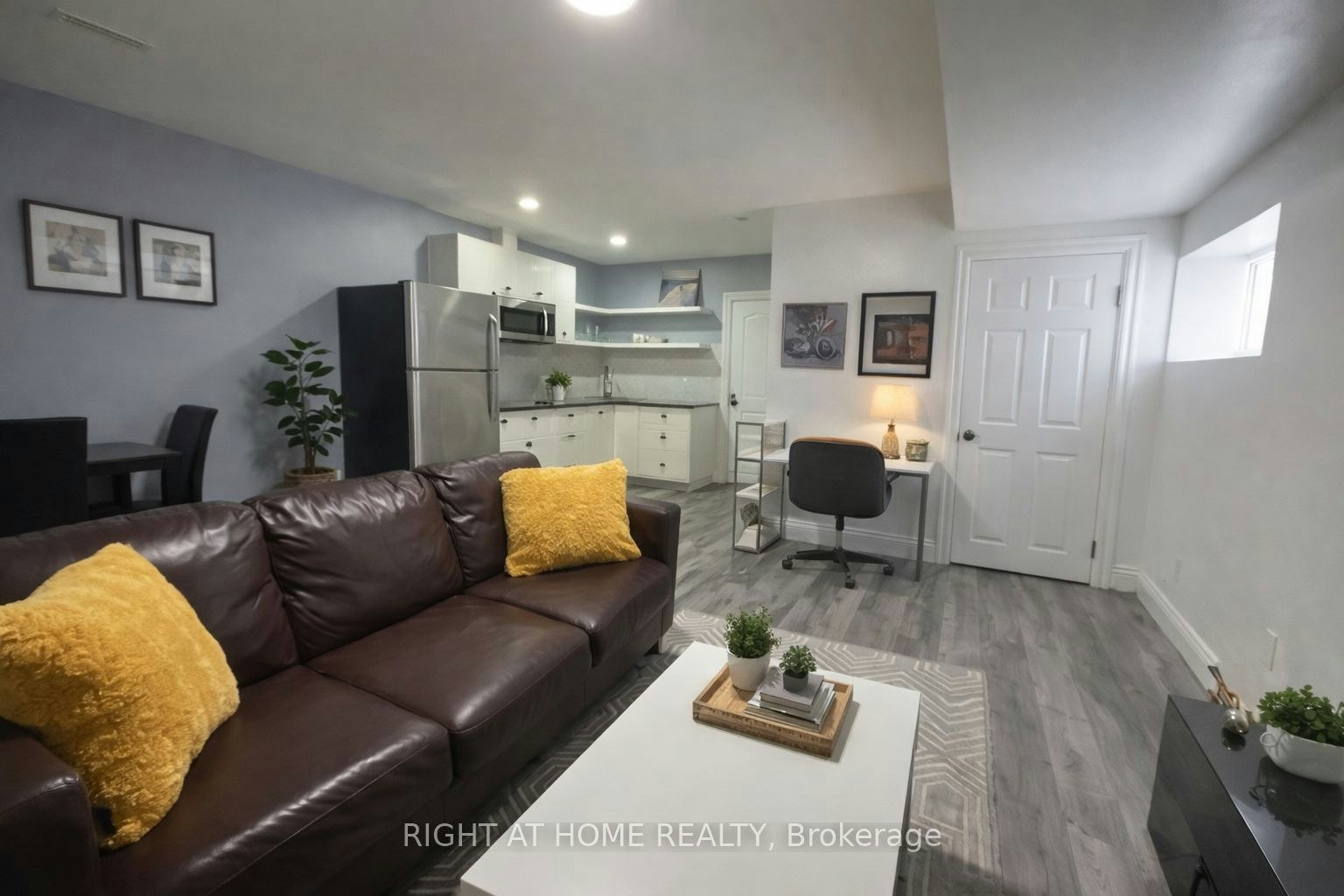 214 Clanton Park Road, Toronto, ON, M3H 2G1