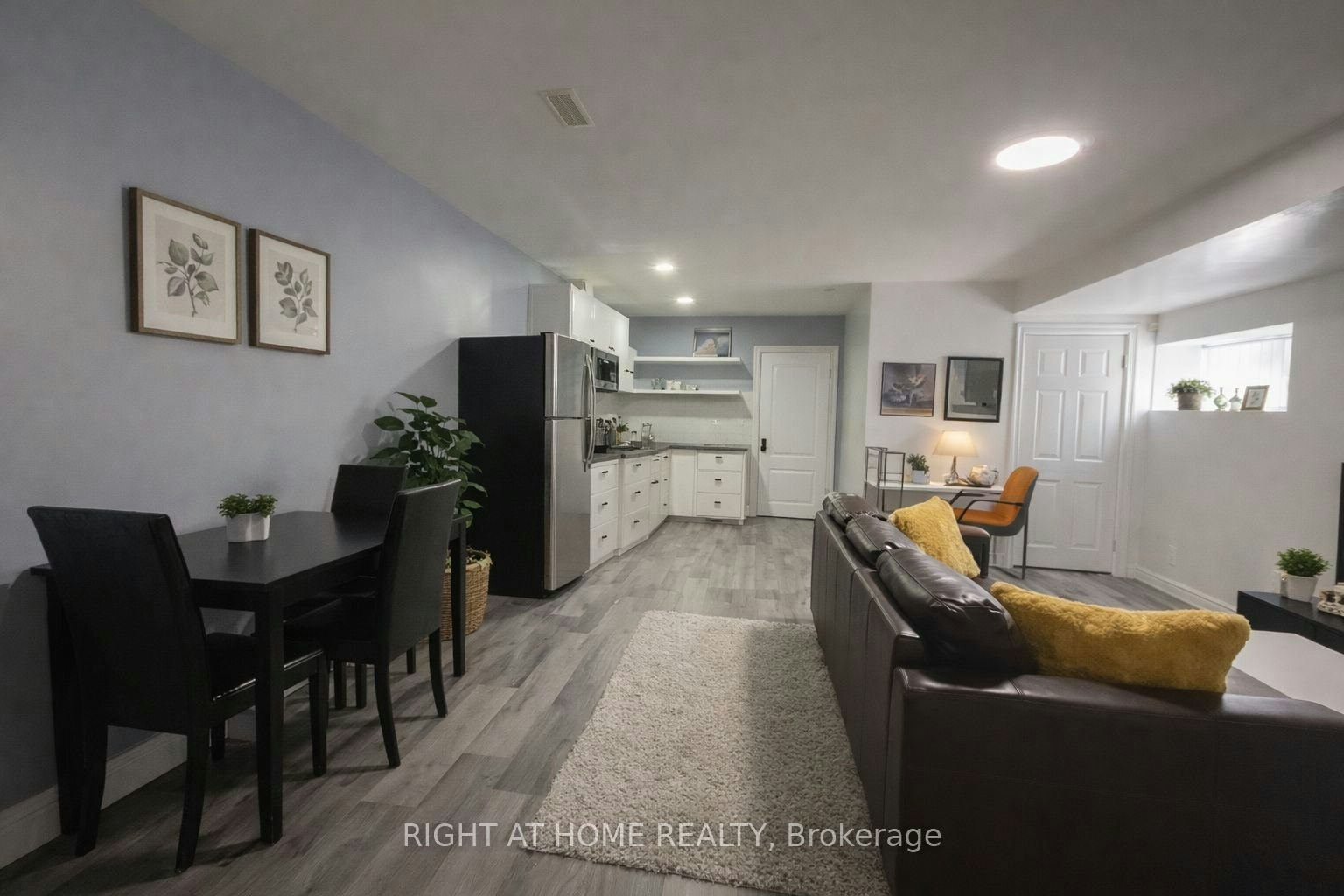 214 Clanton Park Road, Toronto, ON, M3H 2G1 - 6