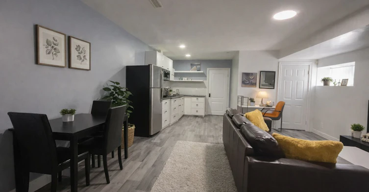 214 Clanton Park Road, Toronto, ON, M3H 2G1 - 6
