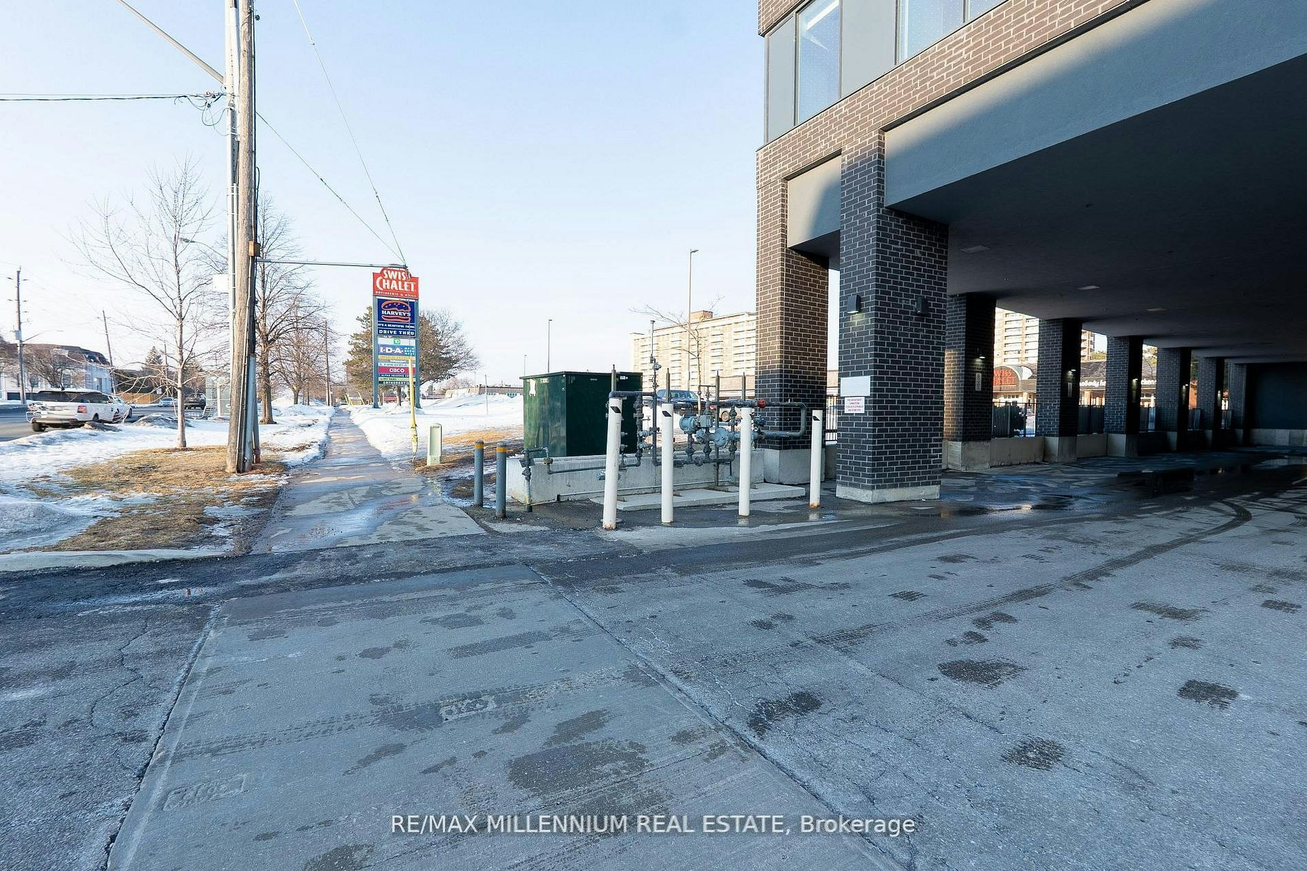 1112-3237 Bayview Avenue, Toronto, ON, M2K 0G1 - 2