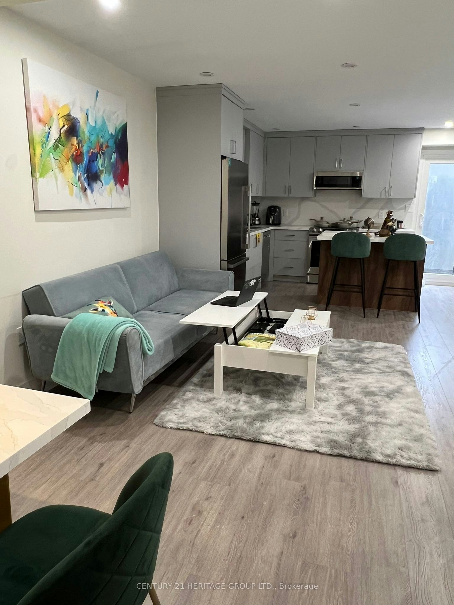 24 Deepglade Crescent, Toronto, ON, M2J 1B4 - 9