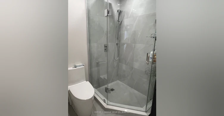 24 Deepglade Crescent, Toronto, ON, M2J 1B4 - 5