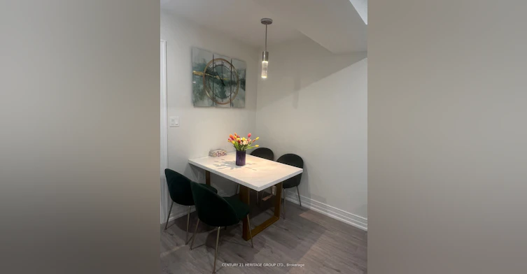 24 Deepglade Crescent, Toronto, ON, M2J 1B4 - 6
