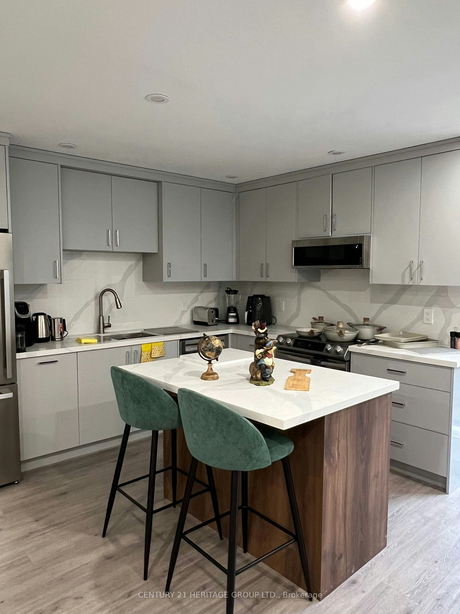 24 Deepglade Crescent, Toronto, ON, M2J 1B4 - 15