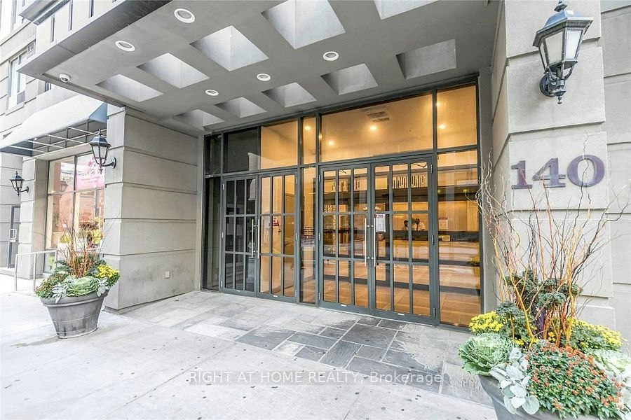301-140 Simcoe Street, Toronto, ON, M5H 4E9 - 2