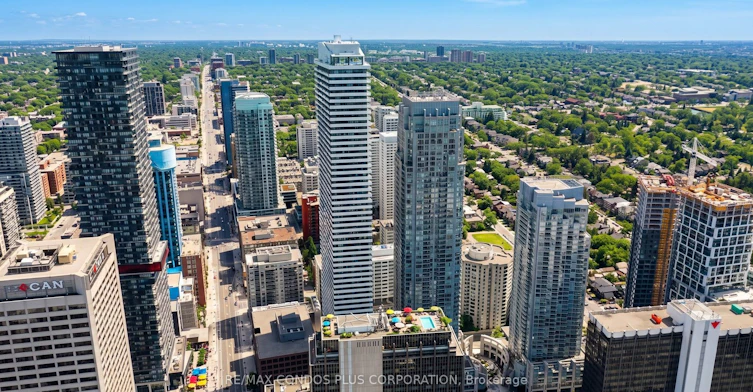 506-2221 Yonge Street, Toronto, ON, M4S 0B8 - 2