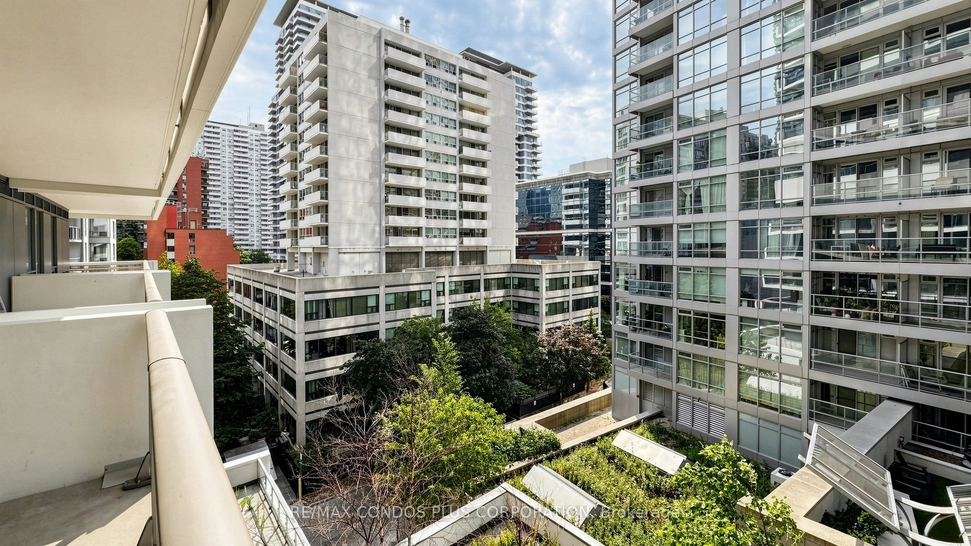 506-2221 Yonge Street, Toronto, ON, M4S 0B8 - 32