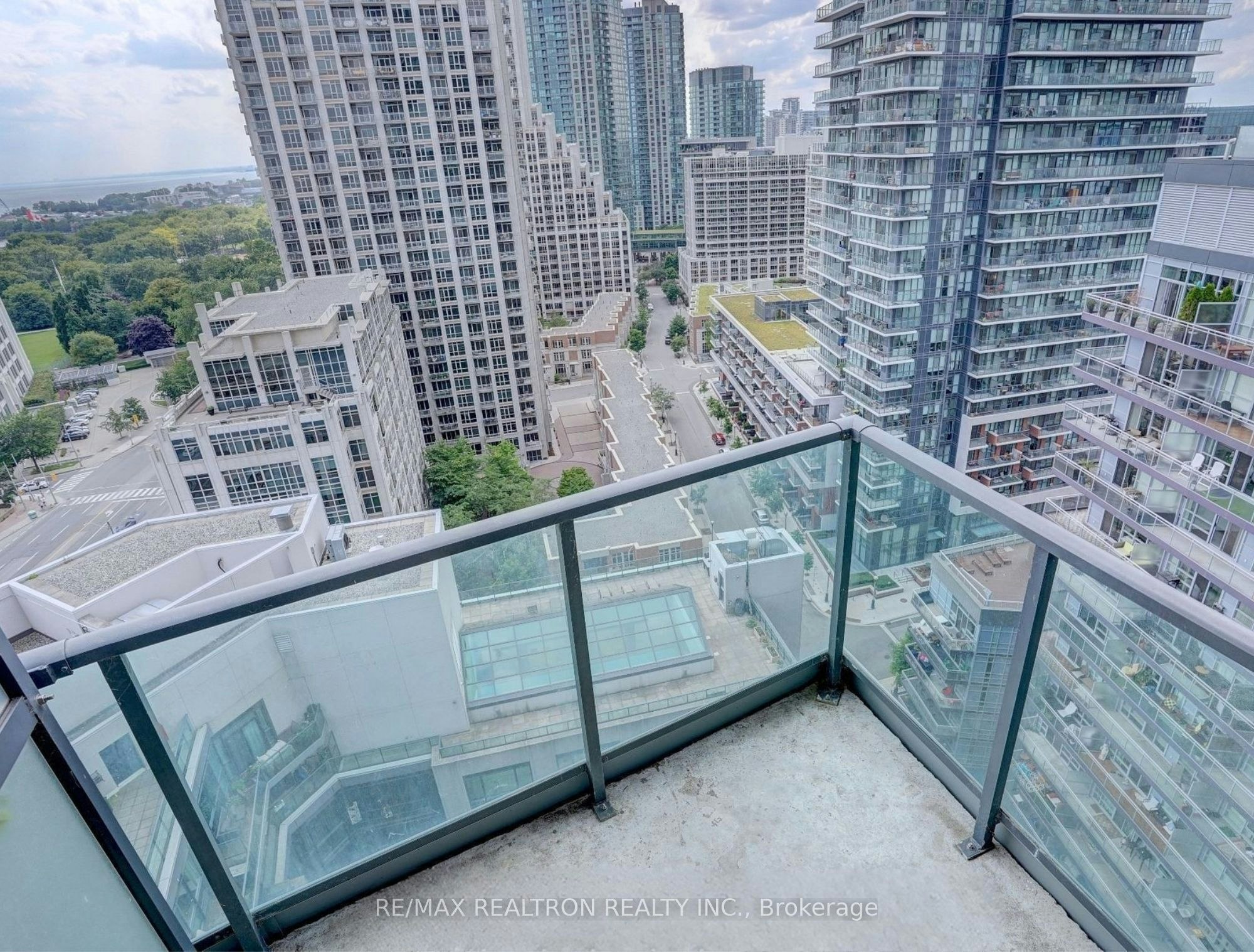 1909-600 Fleet Street, Toronto, ON, M5V 1B7 - 4