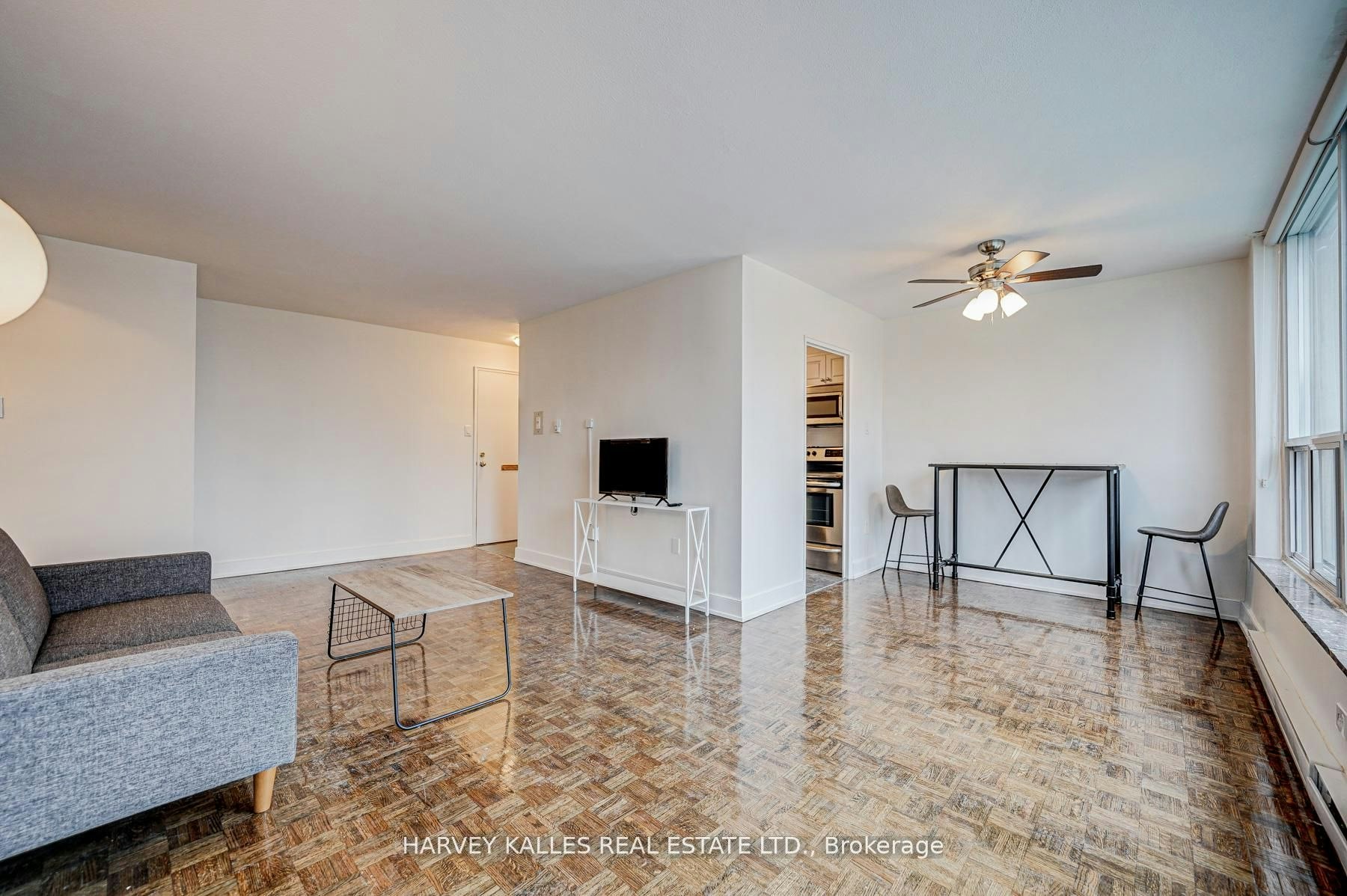 402-133 Erskine Avenue, Toronto, ON, M4P 1Y8 - 3