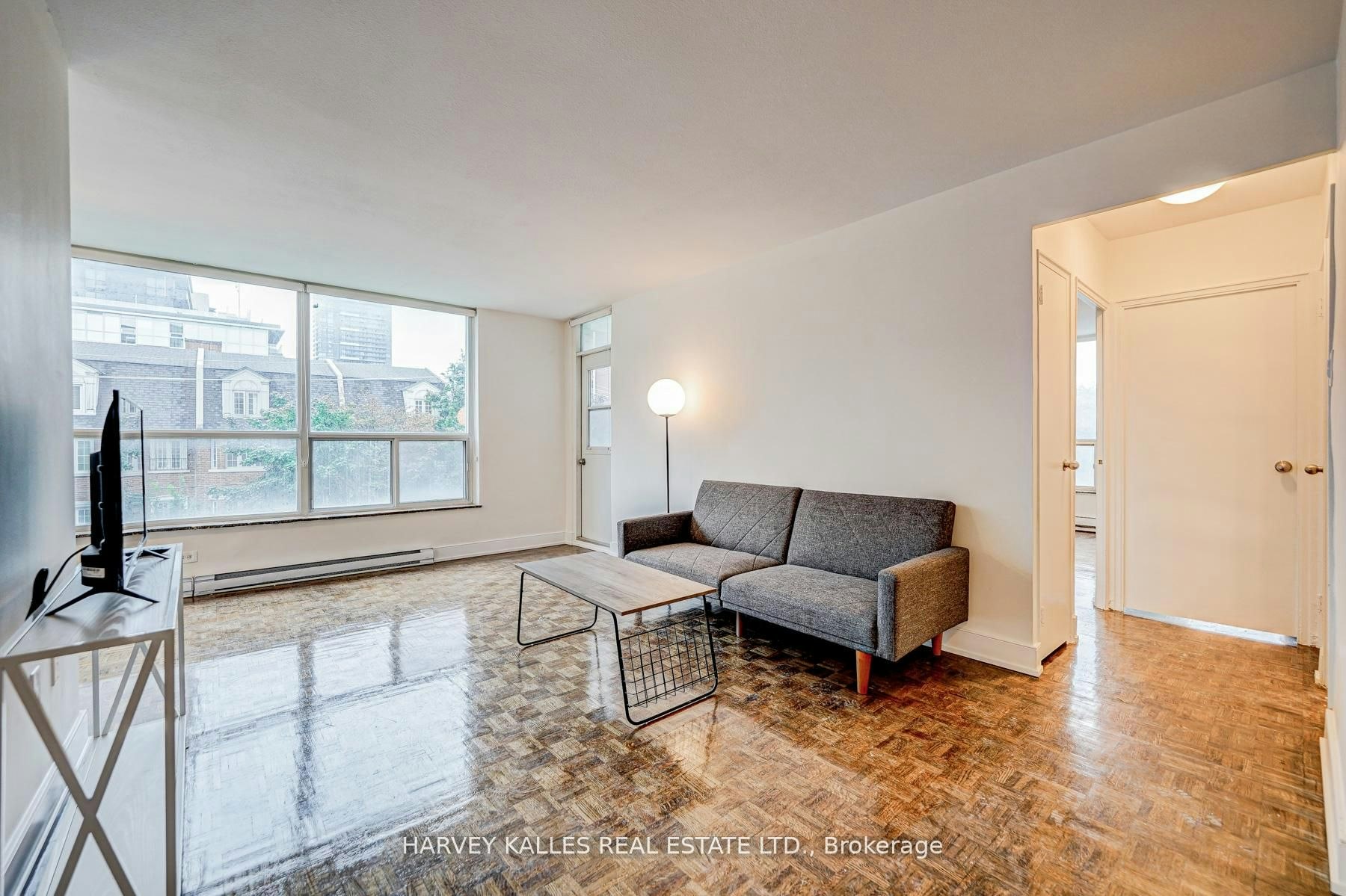 402-133 Erskine Avenue, Toronto, ON, M4P 1Y8 - 2