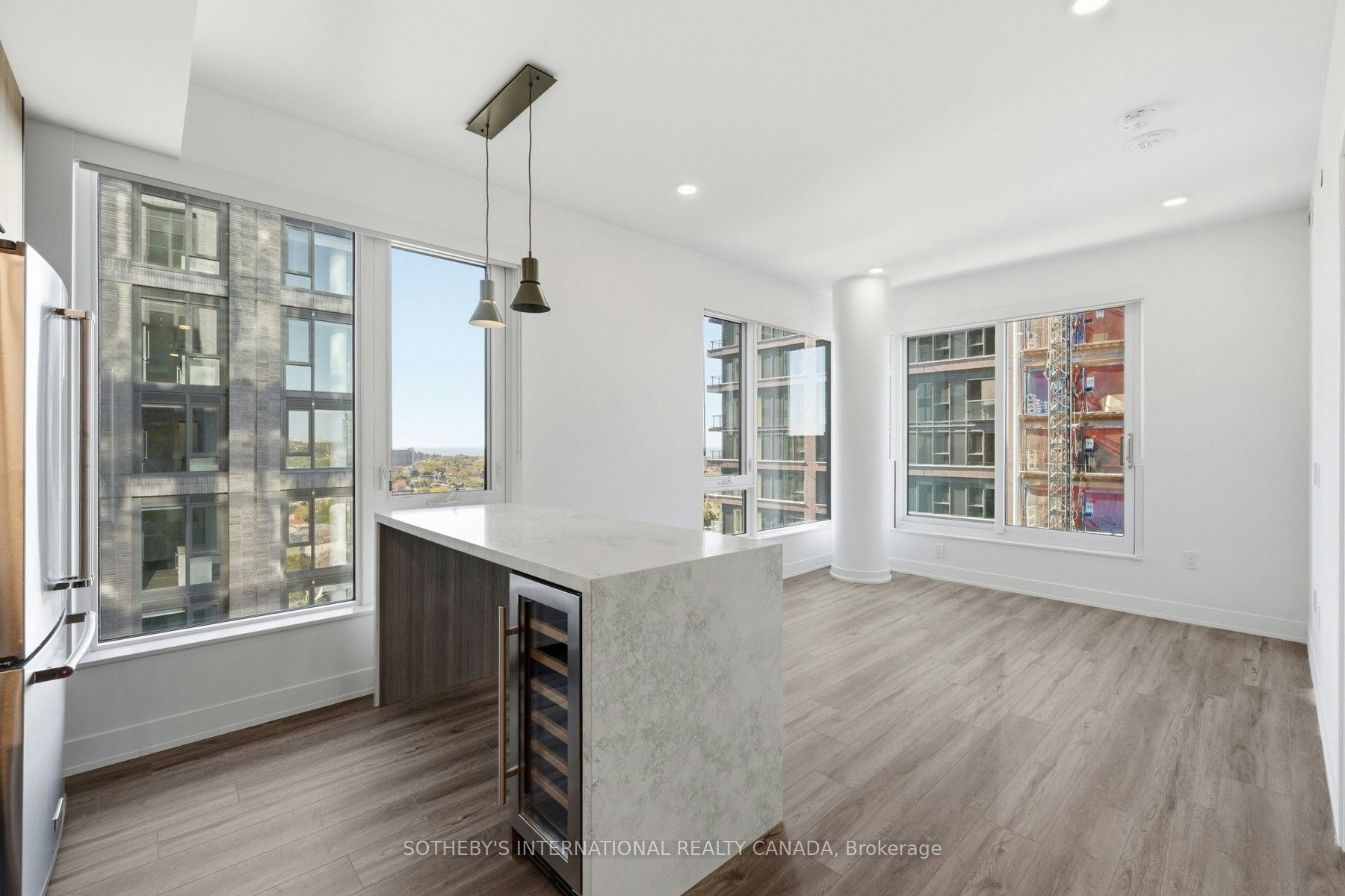 905-15 Assembly Lane, Toronto, ON, M6H 0H3