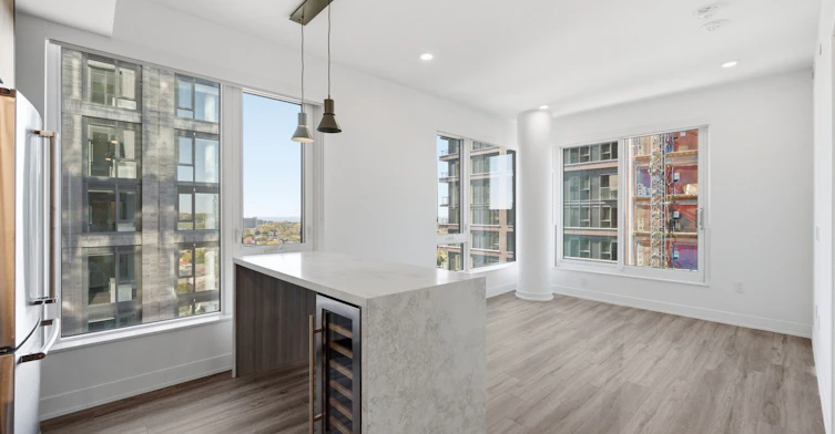 905-15 Assembly Lane, Toronto, ON, M6H 0H3