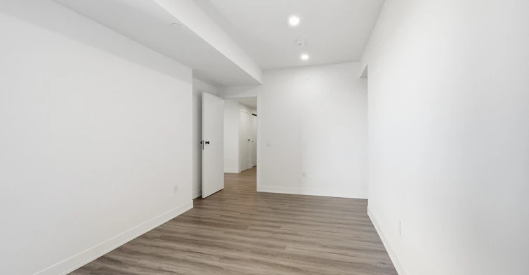 905-15 Assembly Lane, Toronto, ON, M6H 0H3 - 16