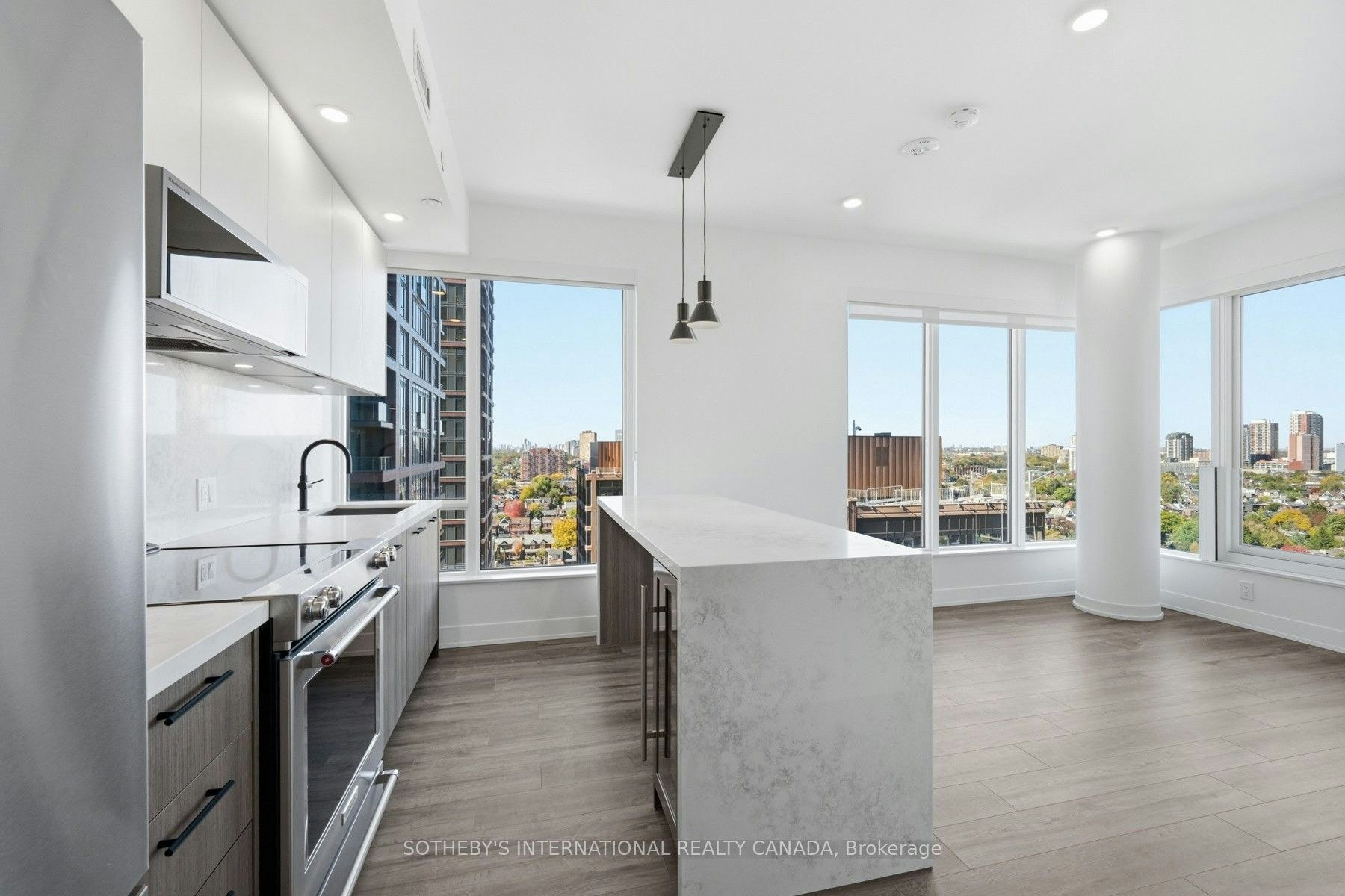 906-15 Assembly Lane, Toronto, ON, M6H 0H3