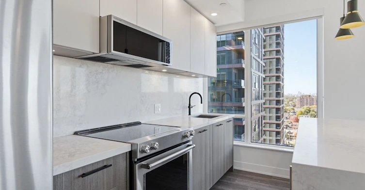 906-15 Assembly Lane, Toronto, ON, M6H 0H3 - 9