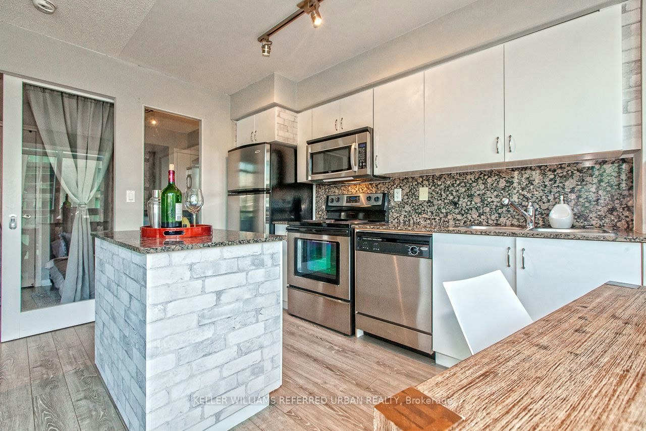 1411-215 Fort York Boulevard, Toronto, ON, M5V 4A1 - 5