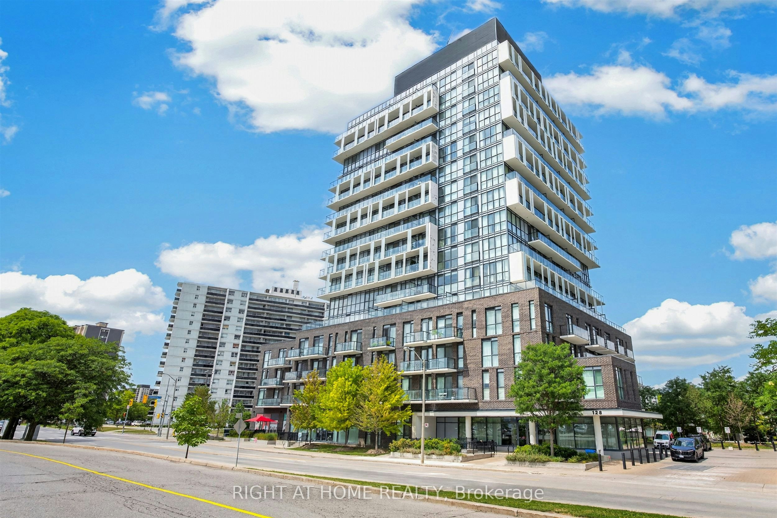 12-128 Fairview Mall Drive, Toronto, ON, M2J 0E8 - 2