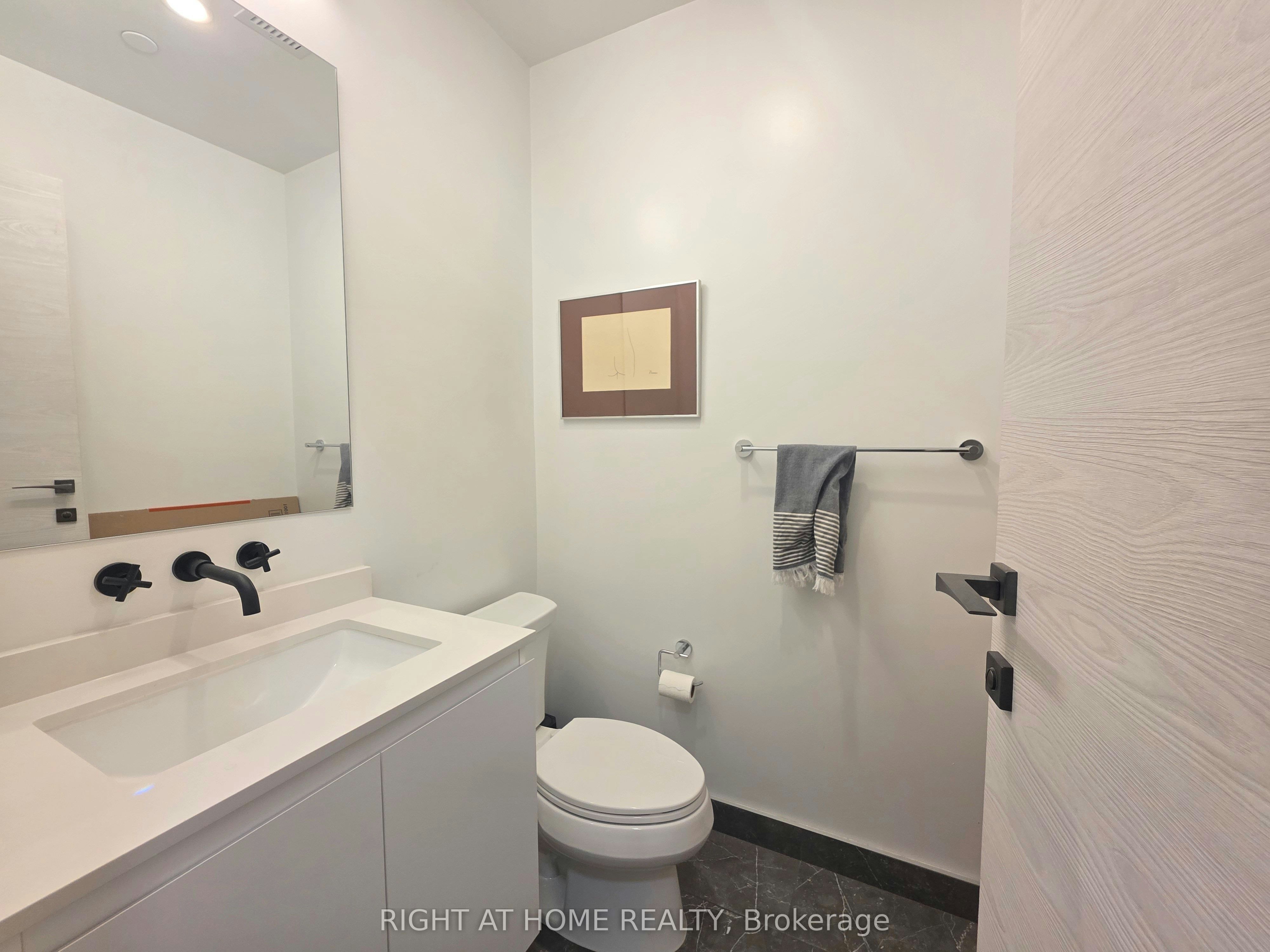 703-33 Frederick Todd Way N, Toronto, ON, M4G 2L2 - 12