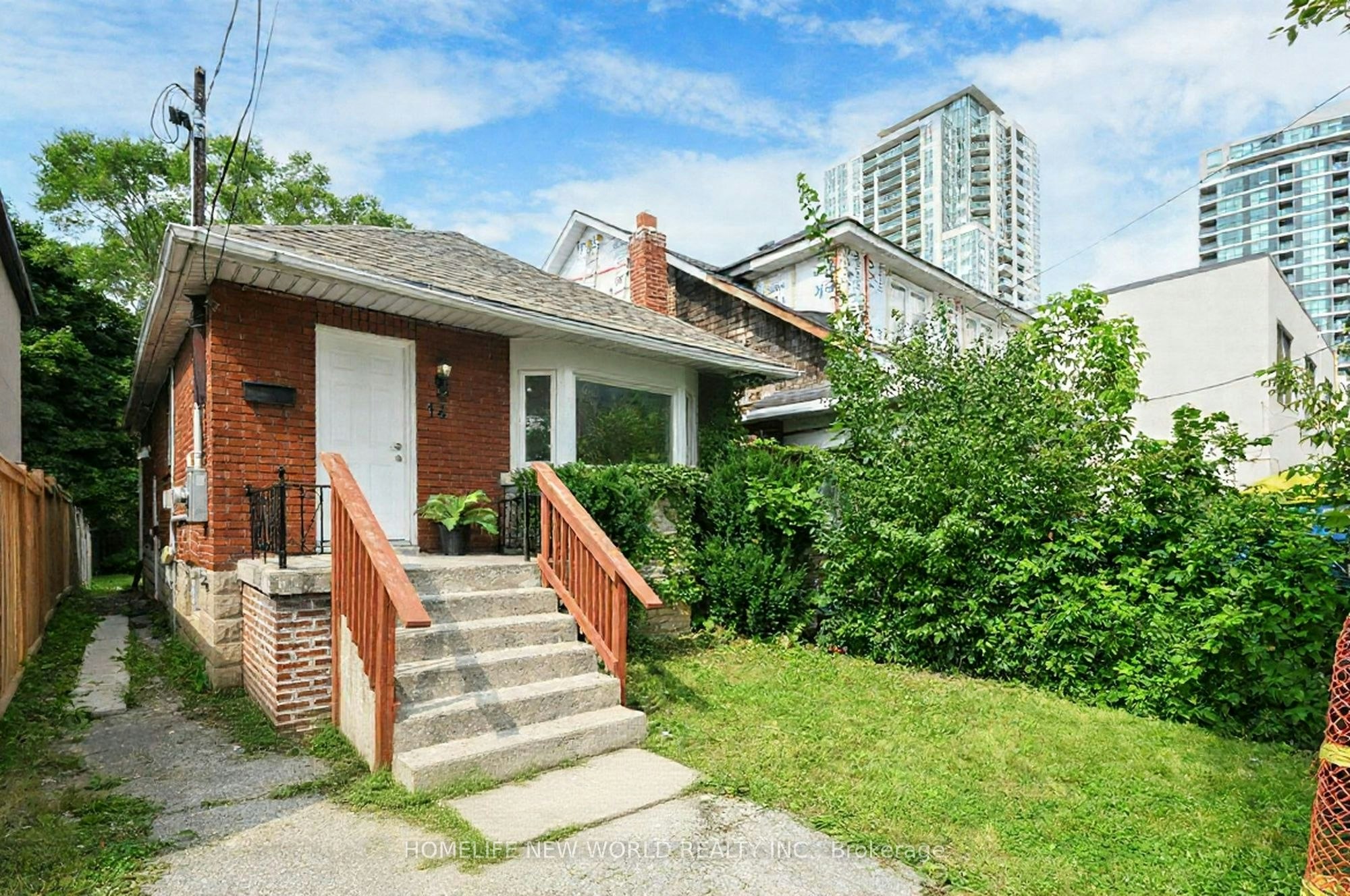 14 Franklin Avenue, Toronto, ON, M2N 1B6