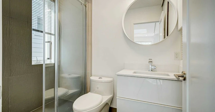 B-452 Montrose Avenue, Toronto, ON, M6G 3H1 - 7