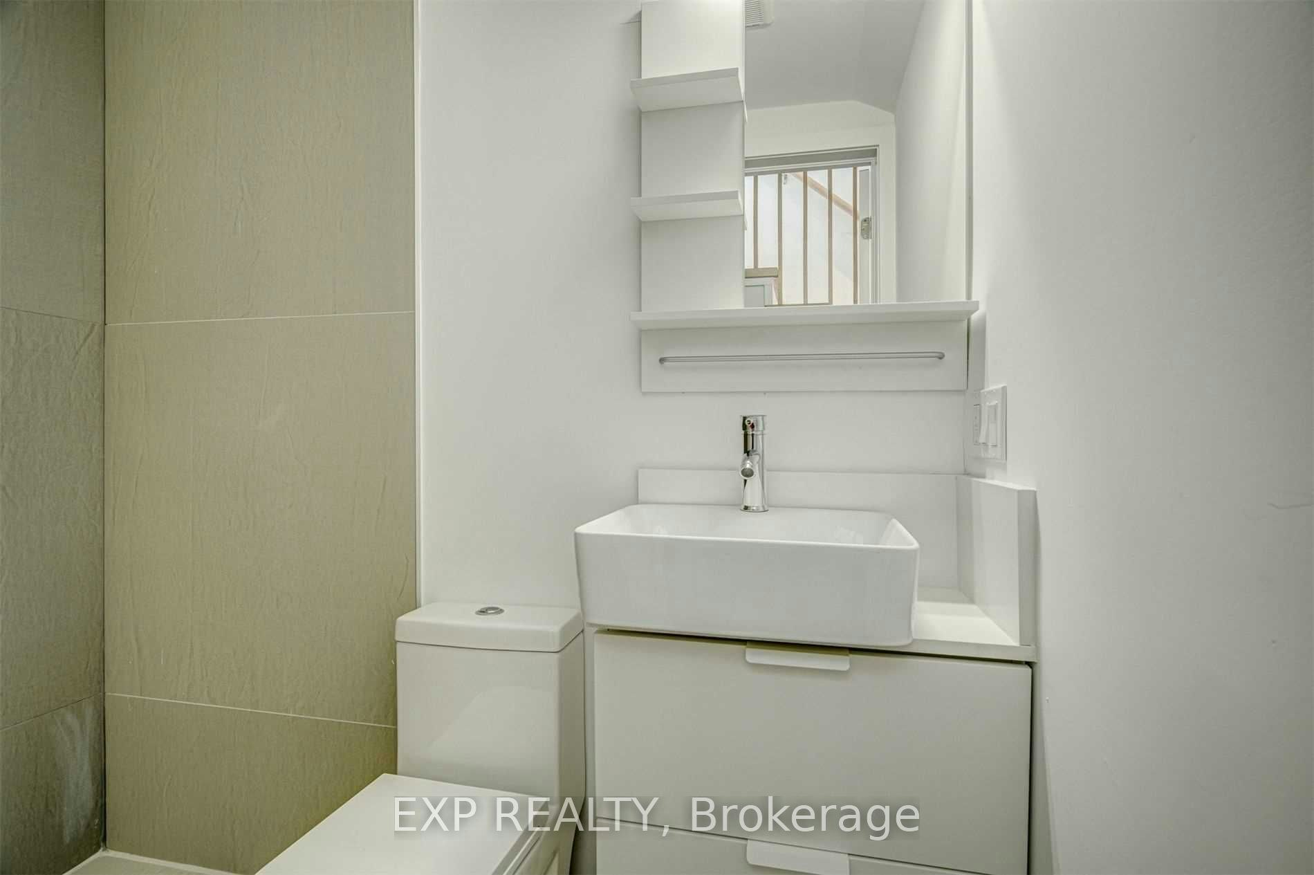 B-452 Montrose Avenue, Toronto, ON, M6G 3H1 - 10