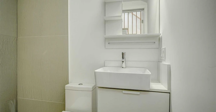 B-452 Montrose Avenue, Toronto, ON, M6G 3H1 - 10