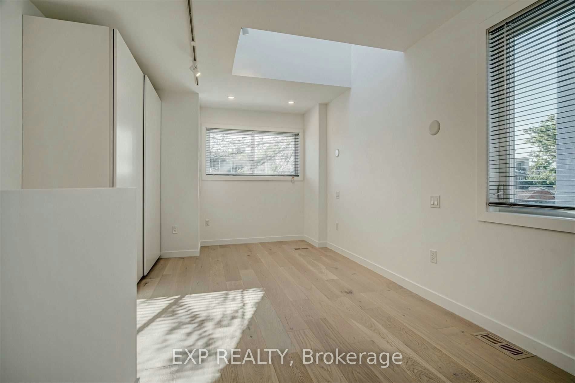 B-452 Montrose Avenue, Toronto, ON, M6G 3H1 - 5