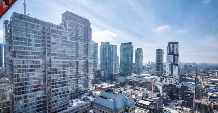 2305-215 Queen Street W, Toronto, ON, M5A 1S2 - 2