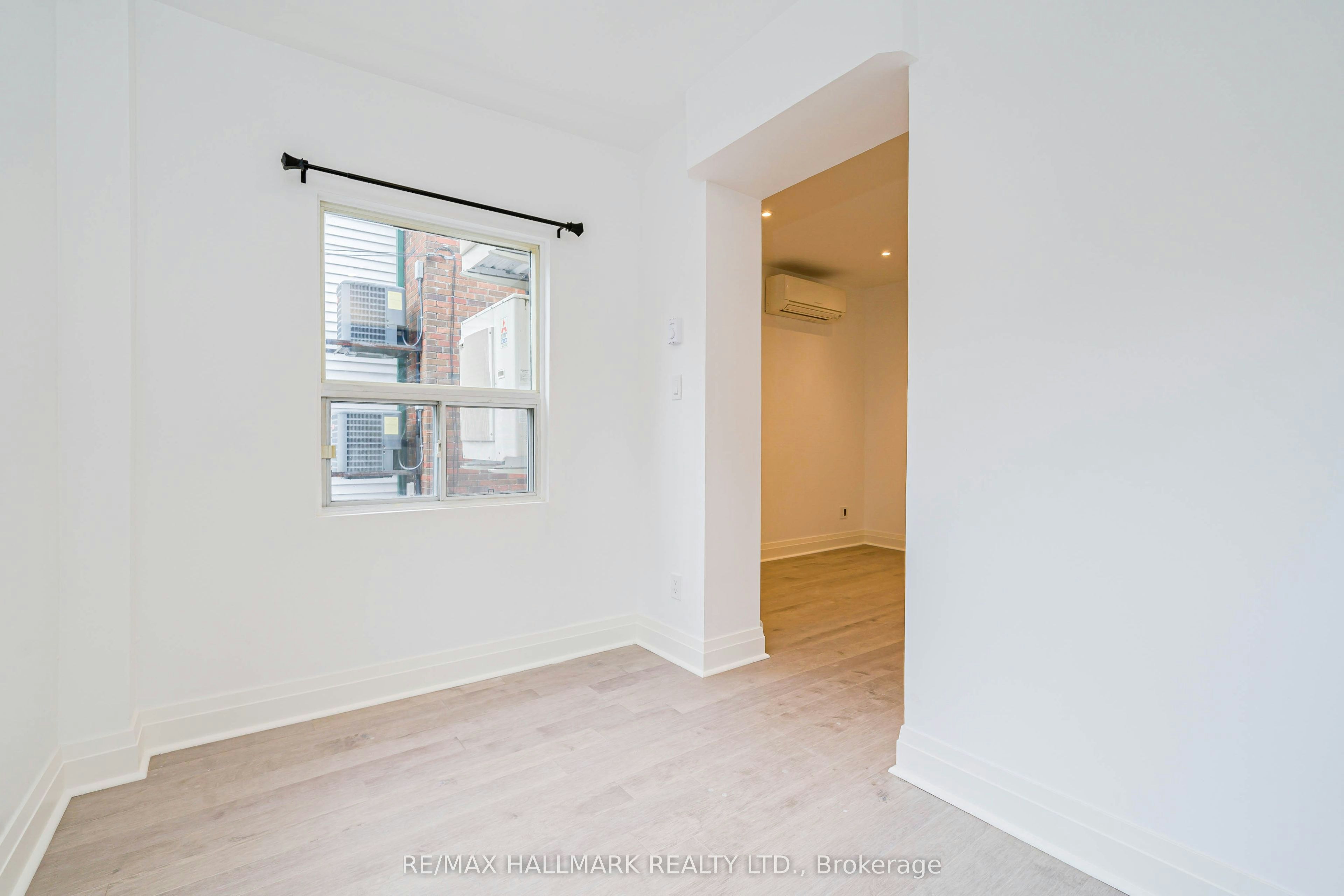 B-27 Preston Place, Toronto, ON, M4N 2T1 - 28