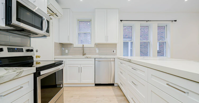 B-27 Preston Place, Toronto, ON, M4N 2T1 - 13