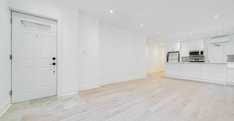 B-27 Preston Place, Toronto, ON, M4N 2T1 - 9