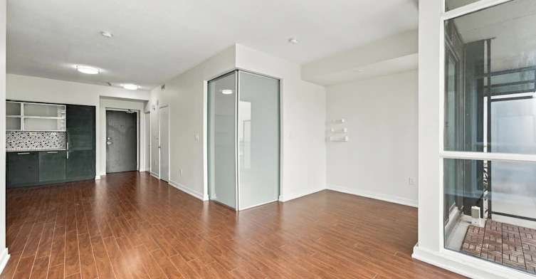 2806-25 Capreol Court, Toronto, ON, M5V 3Z7 - 18