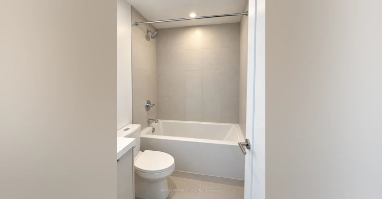 1430-20 Inn ON The Park Drive, Toronto, ON, M3C 0P8 - 12
