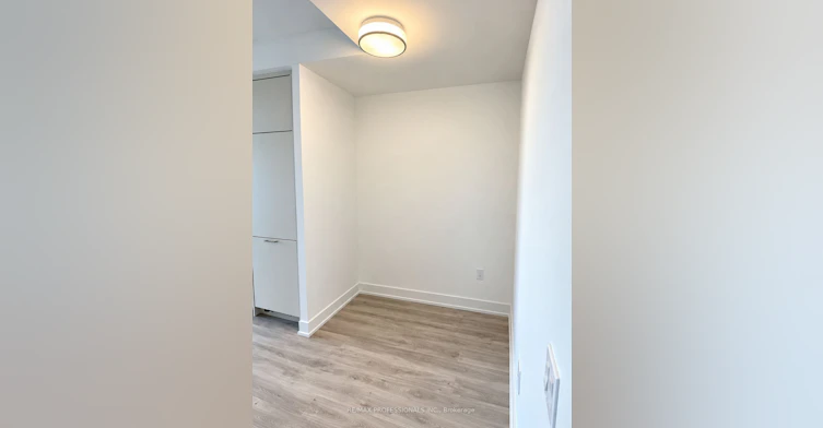 1430-20 Inn ON The Park Drive, Toronto, ON, M3C 0P8 - 4