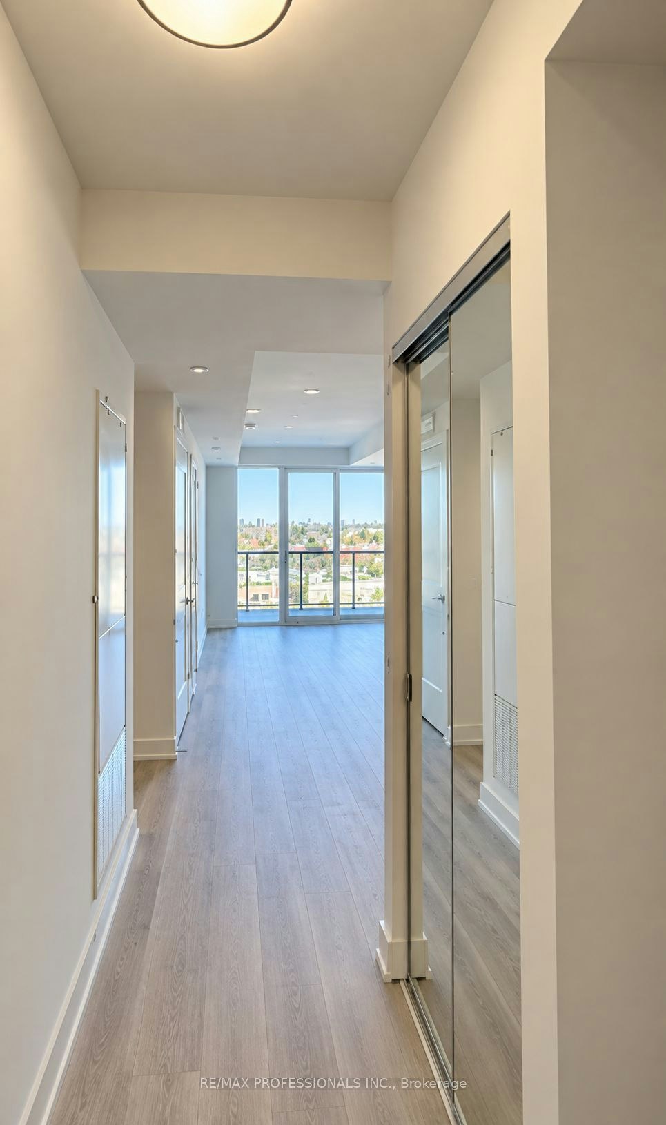 1430-20 Inn ON The Park Drive, Toronto, ON, M3C 0P8 - 3