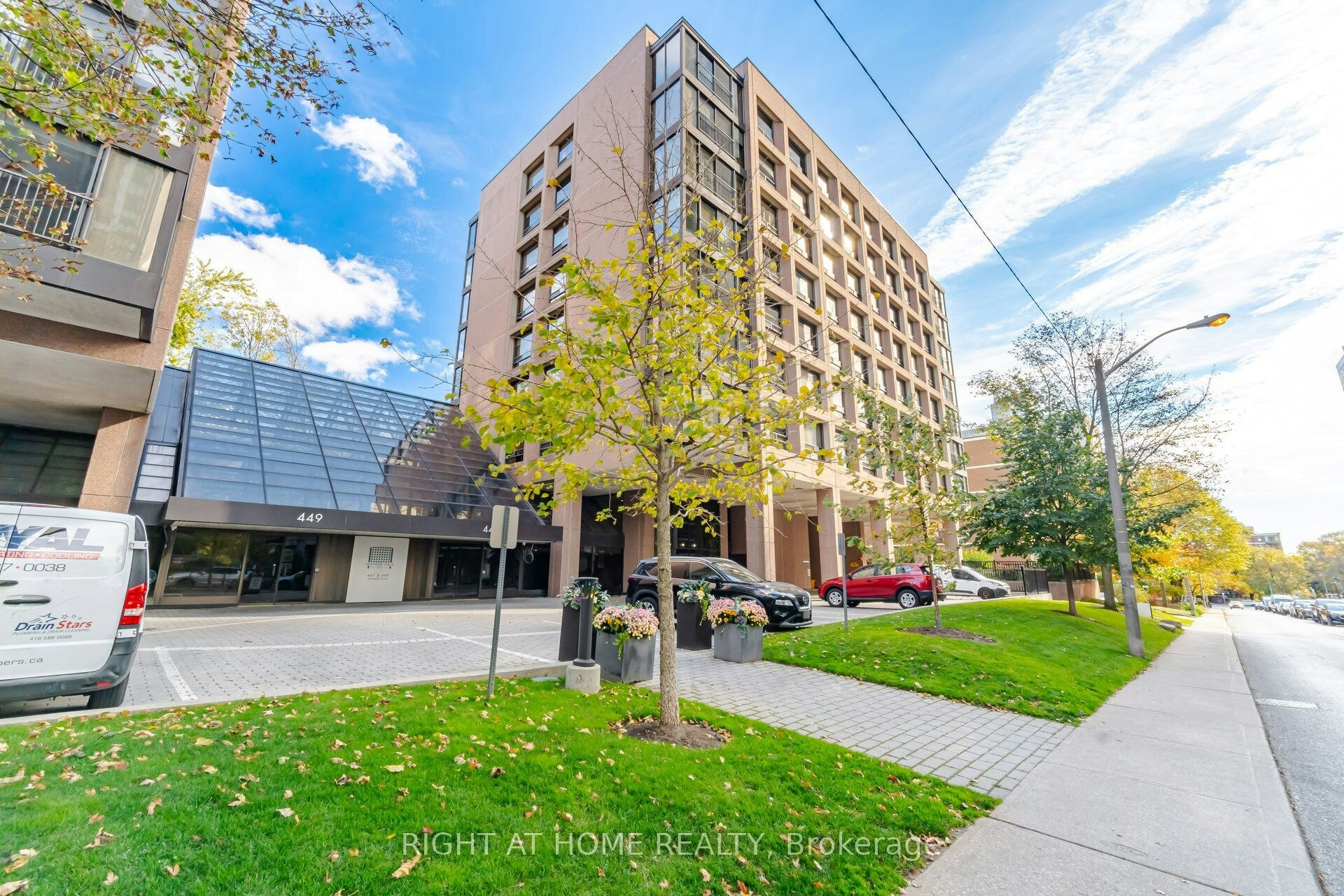 307-447 Walmer Road, Toronto, ON, M5P 2X9