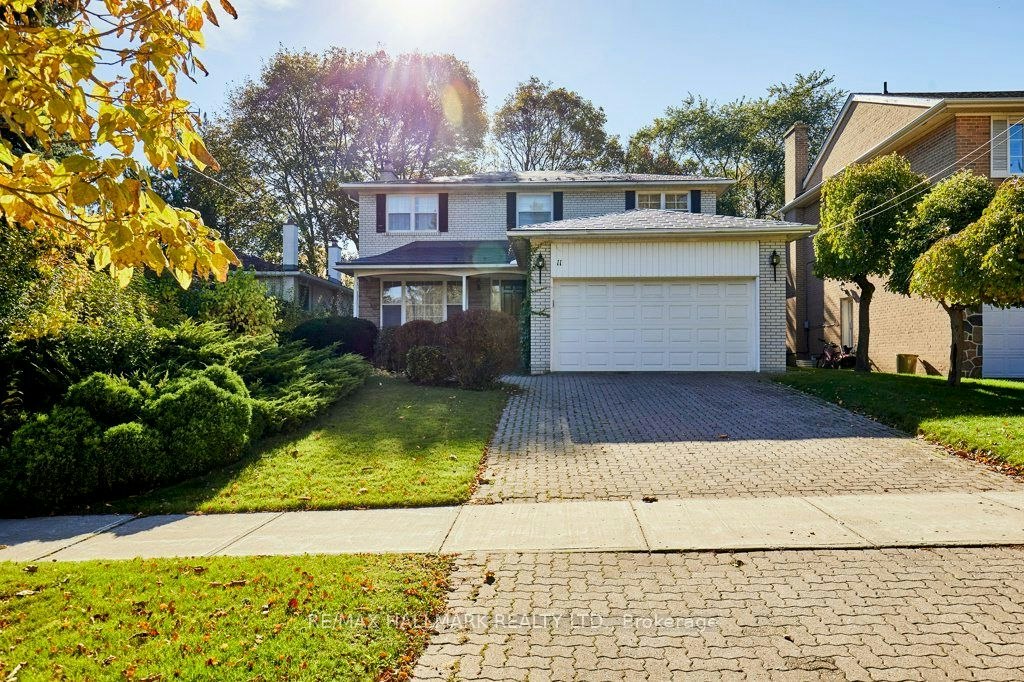 11 Feldbar Court, Toronto, ON, M2N 4P7