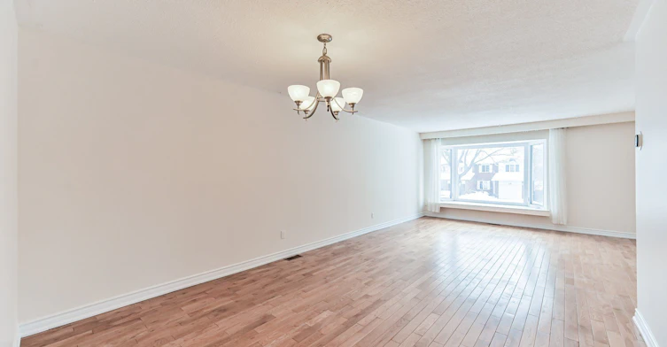 Upper-14 Tuscarora Drive, Toronto, ON, M2H 2K3 - 4