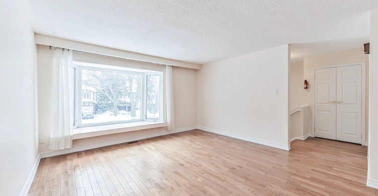 Upper-14 Tuscarora Drive, Toronto, ON, M2H 2K3 - 2