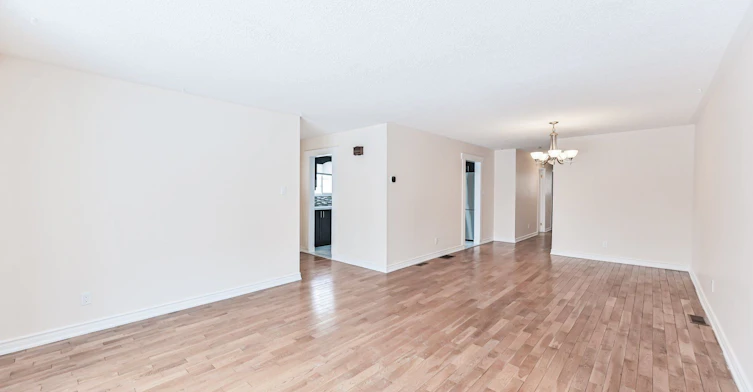 Upper-14 Tuscarora Drive, Toronto, ON, M2H 2K3 - 5