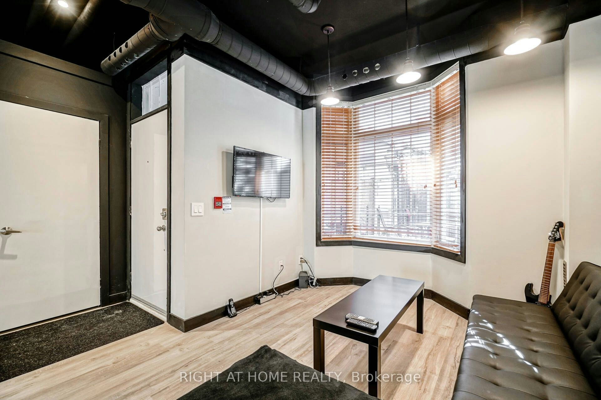 104-78 St Patrick Street, Toronto, ON, M5T 1V1 - 11